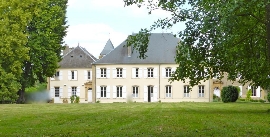 Maison D'Hotes Le Chateau De Puxe Esterno foto
